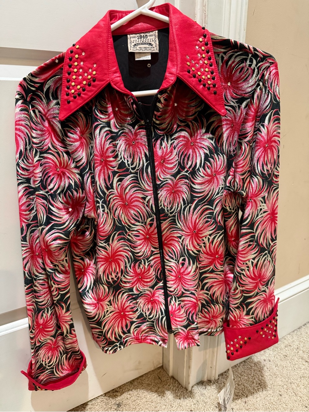 1849 western brand M Red Black Studded Collar / Cuffs Shirt